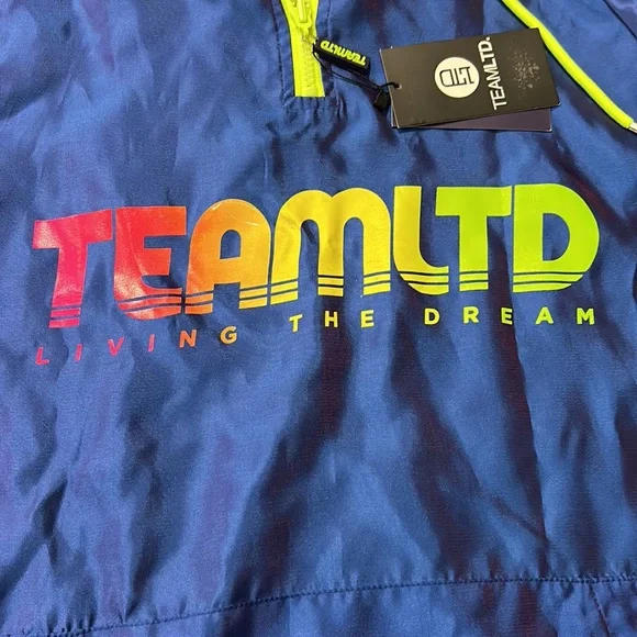 Windbreaker - Picture 2 of 7